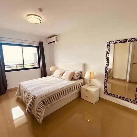 Gold Sunset Apartment *